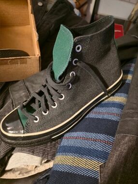 Converse  chuck taylor hi tops